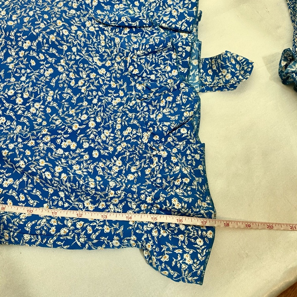 NEW Set of 2 pcs top and skirt L floral blue - Picture 13 of 13